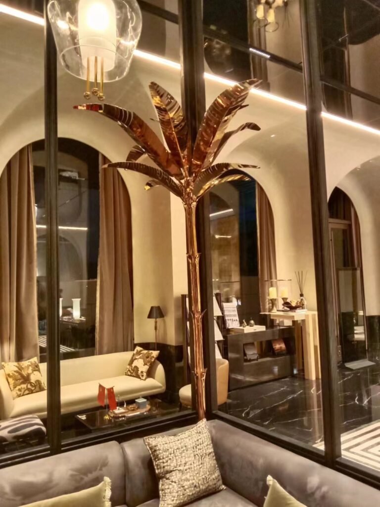 Business Club Sculpture