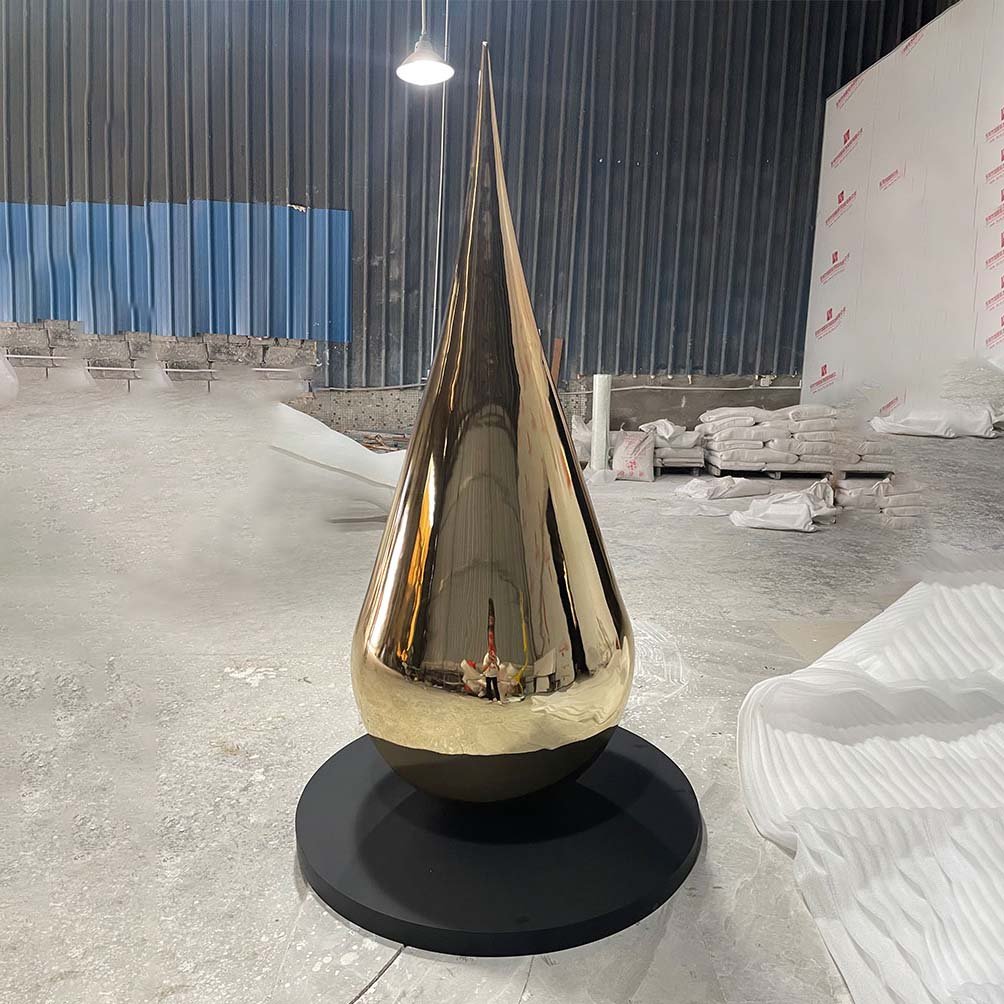 hotel sculptures