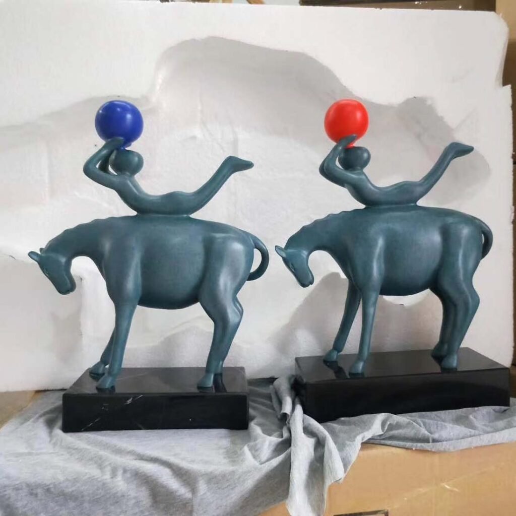 pop art sculpture