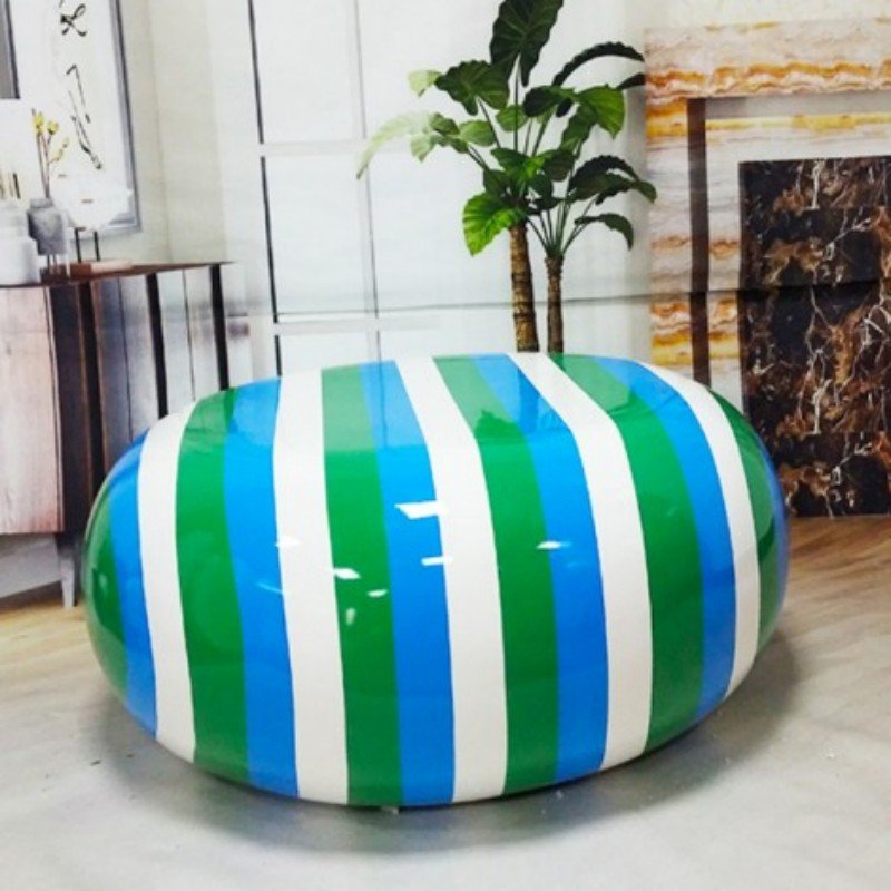 sitting bench (122)