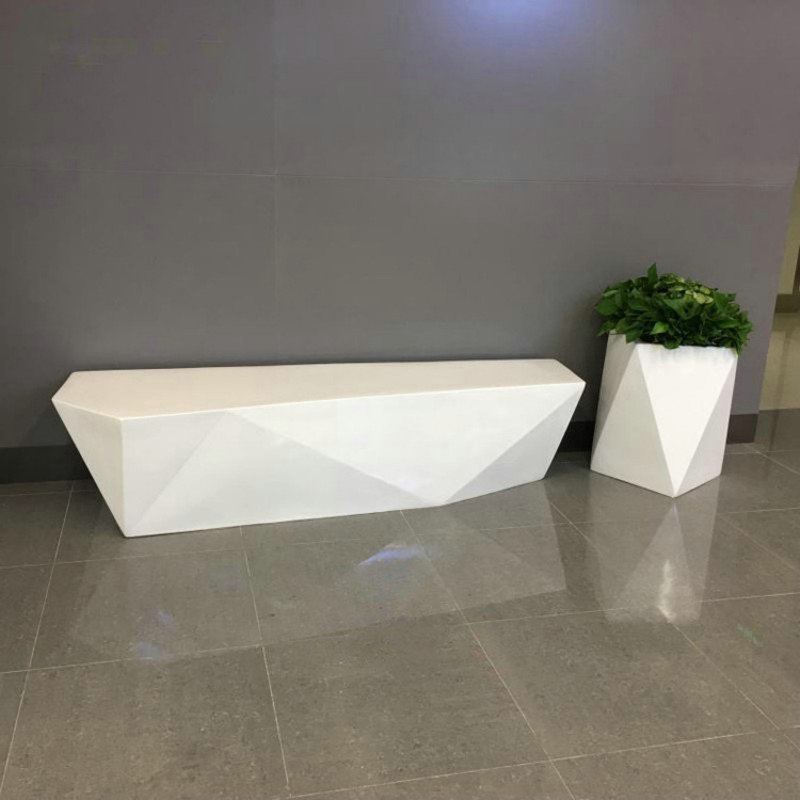 sitting bench (142)
